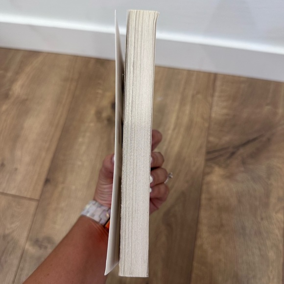 Start With Why Book by Simon Sinek - Picture 6 of 8